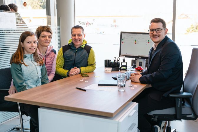 Impressionen%20von%20der%20Fr%FChjahrs-Autoschau%20in%20Waidhofen/Ybbs