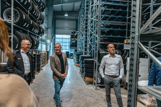 Impressionen%20von%20der%20Fahrzeug%FCbergabe%20an%20die%20Weber%20Systems%20Group%20%238