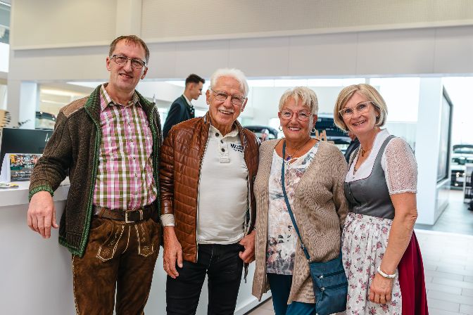 Kunden%20sowie%20Interessenten%20besuchten%20uns%20um%20sich%20%FCber%20die%20Modellneuheiten%20zu%20informieren