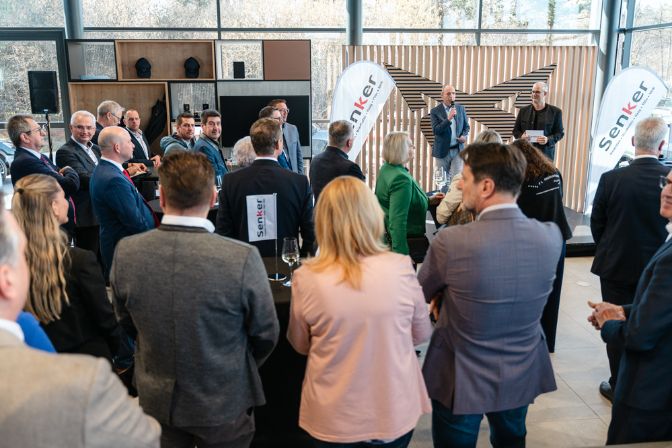 Impressionen%20von%20der%20SEAT%20%26%20CUPRA%20Schauraumer%F6ffnung