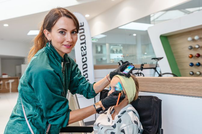 Kinderschminken%20und%20noch%20weitere%20Aktivit%E4ten%20gab%20es%20f%FCr%20unsere%20Kleinen