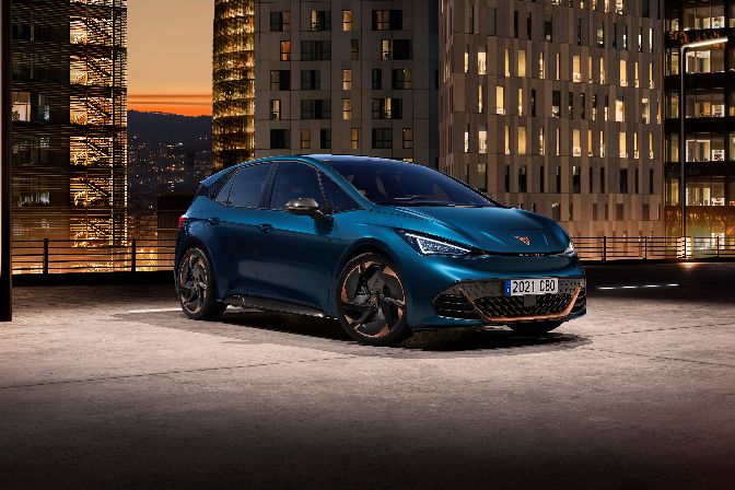 Unser%20CUPRA%20Born%20jetzt%20bereits%20ab%20%u20AC%2029.400%2C-%20erh%E4ltlich.