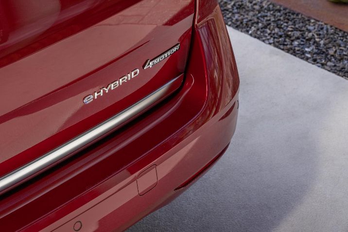 eHybrid 4MOTION: Multivan und California starten mit progressivem Plug-in-Hybrid-Allradantrieb