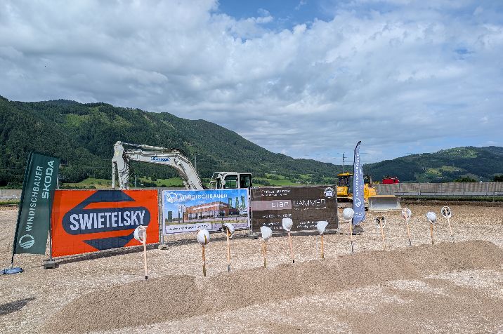 Spatenstich%20Micheldorf