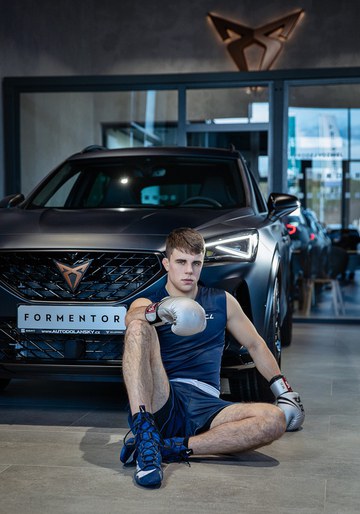 První CUPRA Garage v ČR má svou tvář